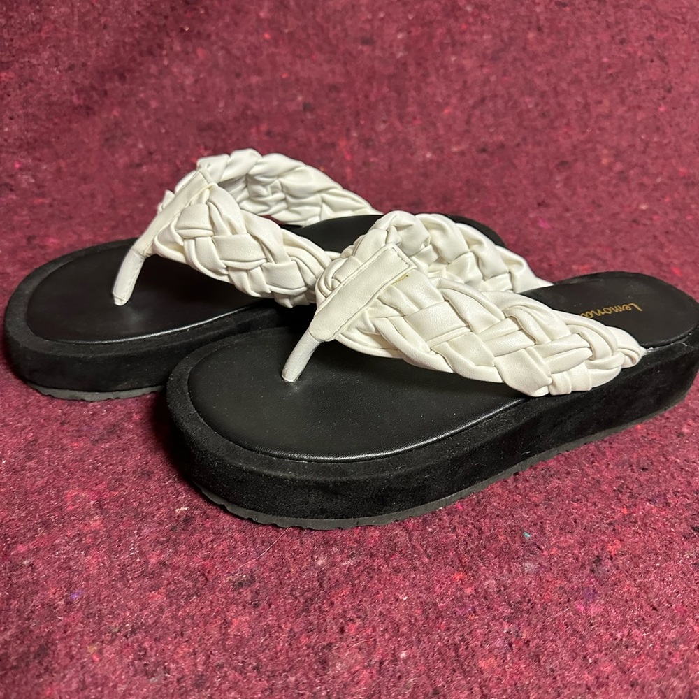 Braided black and white semi platform thing sandals